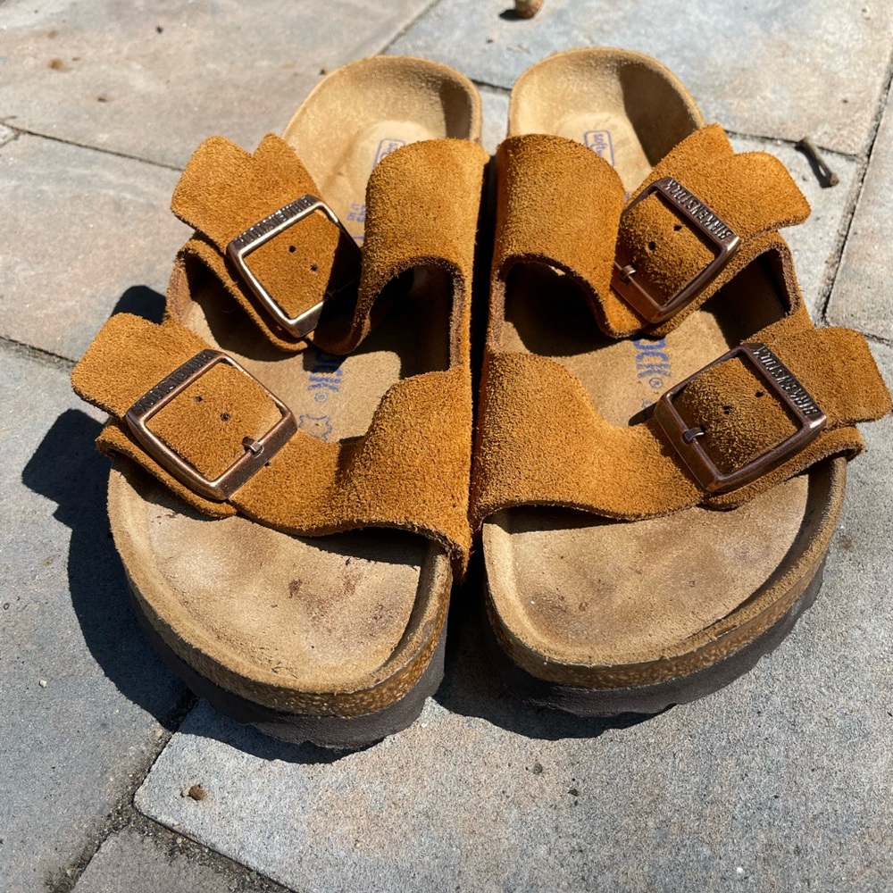 Birkenstock Arizona suede mink size 38 (7-7.5 women) barely worn